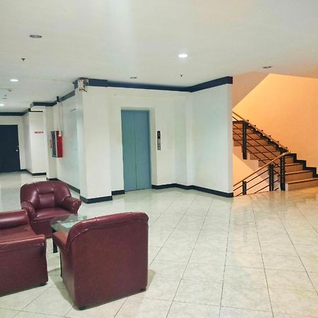 Check Inn Hotel Dumaguete City By Reddoorz Esterno foto