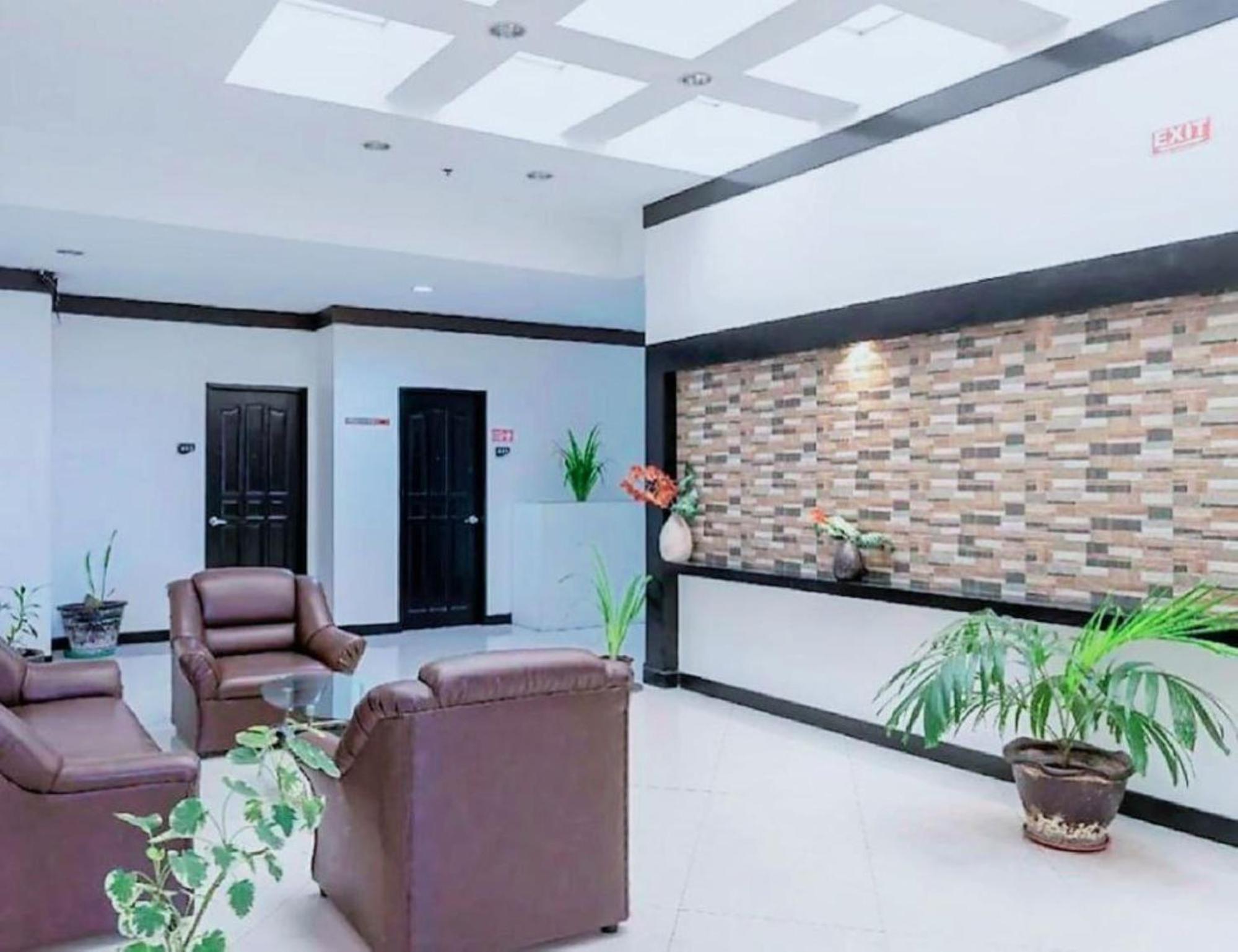 Check Inn Hotel Dumaguete City By Reddoorz Esterno foto