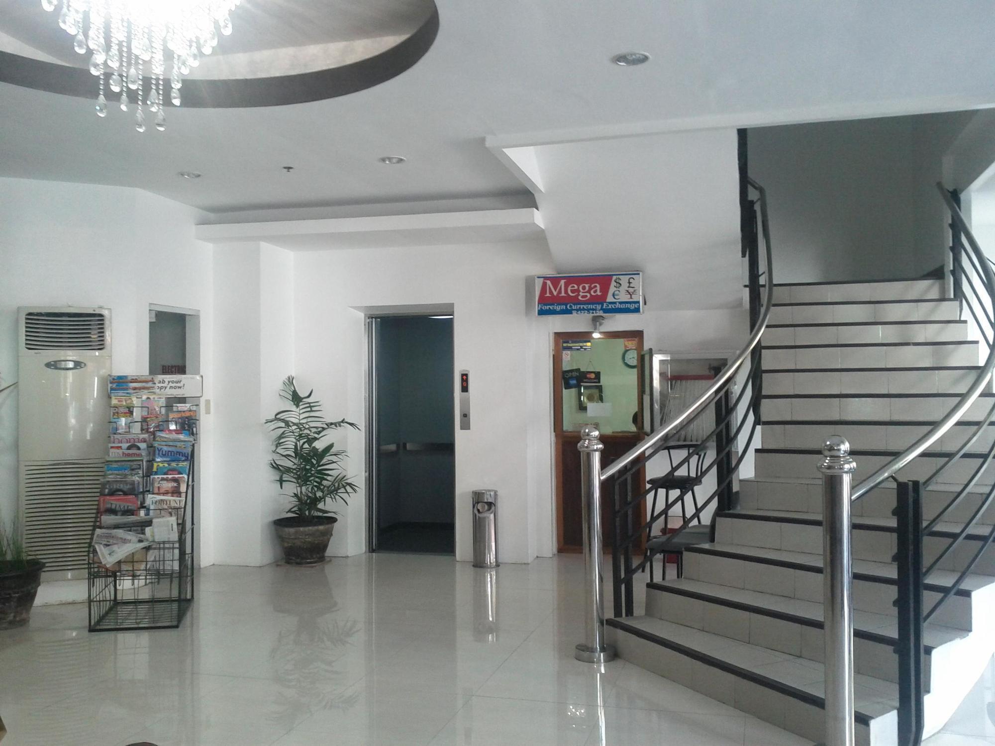 Check Inn Hotel Dumaguete City By Reddoorz Esterno foto